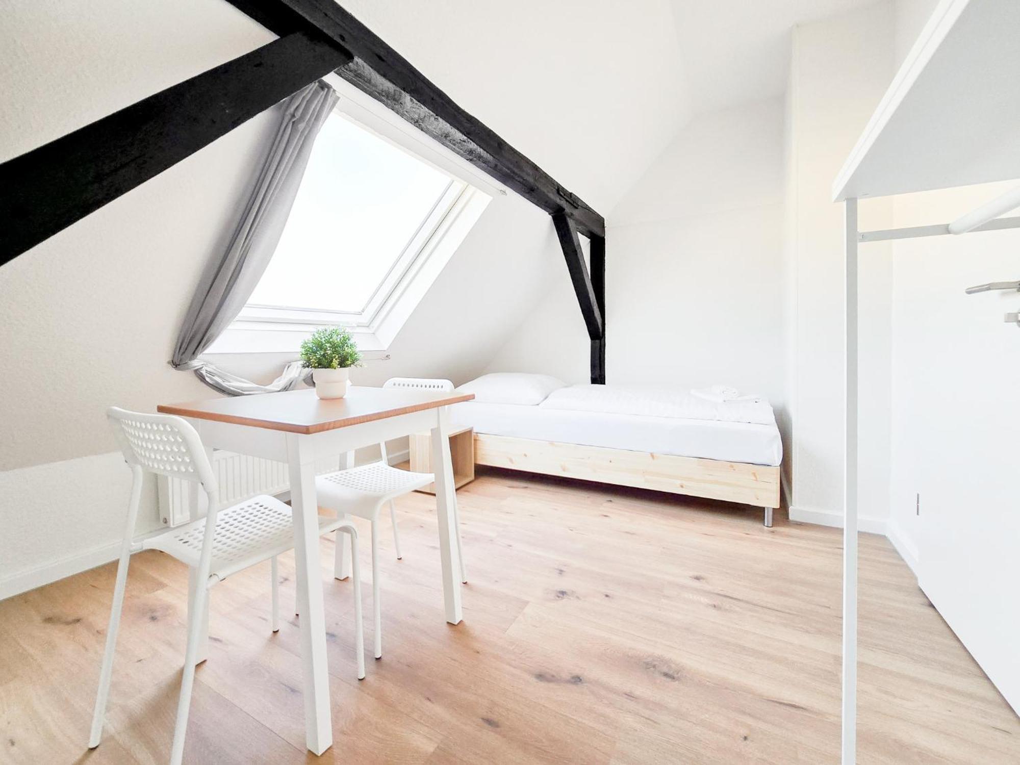 Raj Living - 6 - 15 Min Zur Messe Dus Apartment *