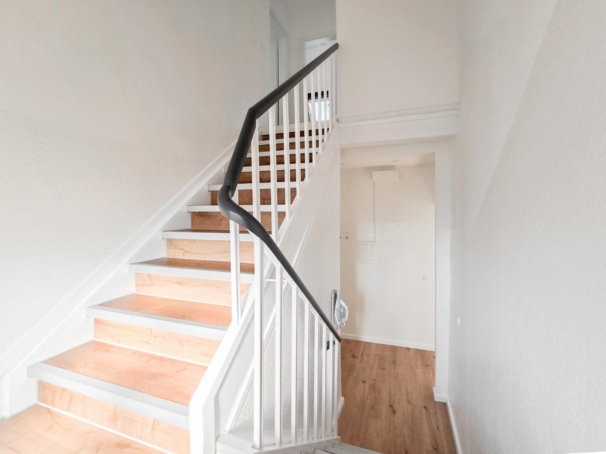 Raj Living - 6 - 15 Min Zur Messe Dus Apartment