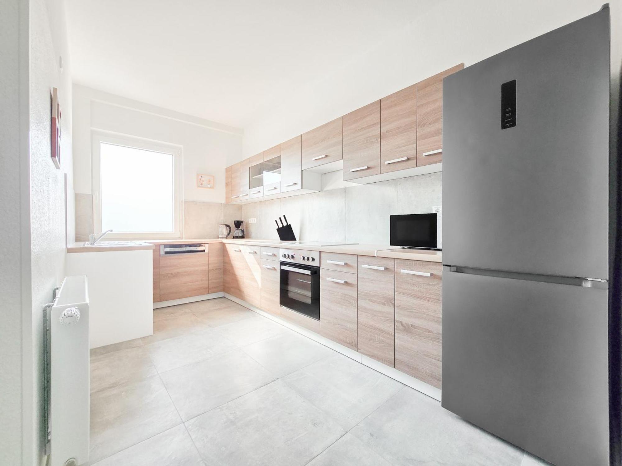 Raj Living - 6 - 15 Min Zur Messe Dus Apartment