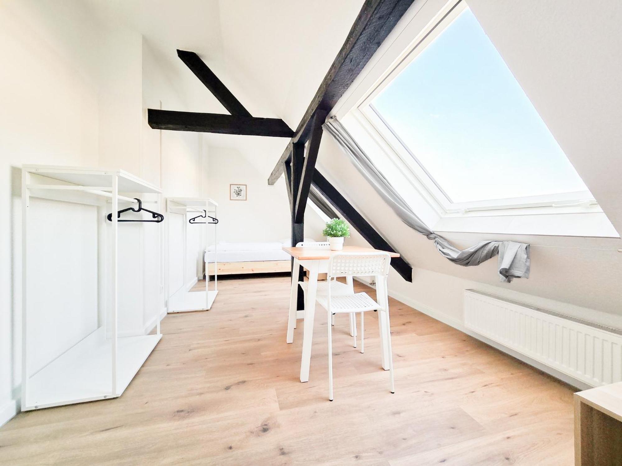 Apartment Tolstov - 6 - 15 Min Zur Messe Dus Dusseldorf